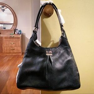 COACH Maggie Black pebbled leather shoulder bag